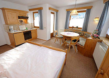 wohnküche appartement st anton 5 personen landhaus habicher